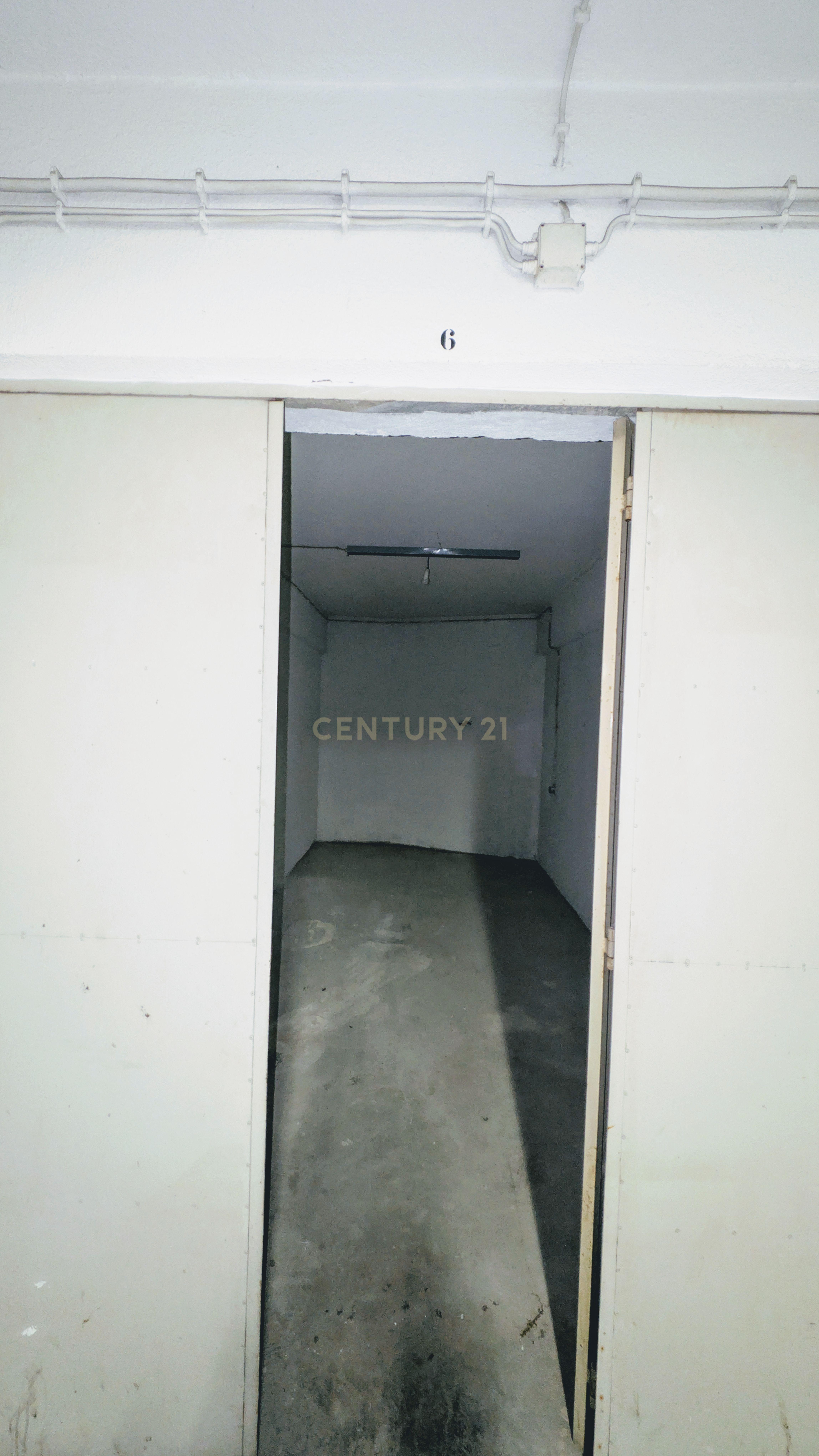 Garagem para arrendamento em Massamá - Não deixe escapar