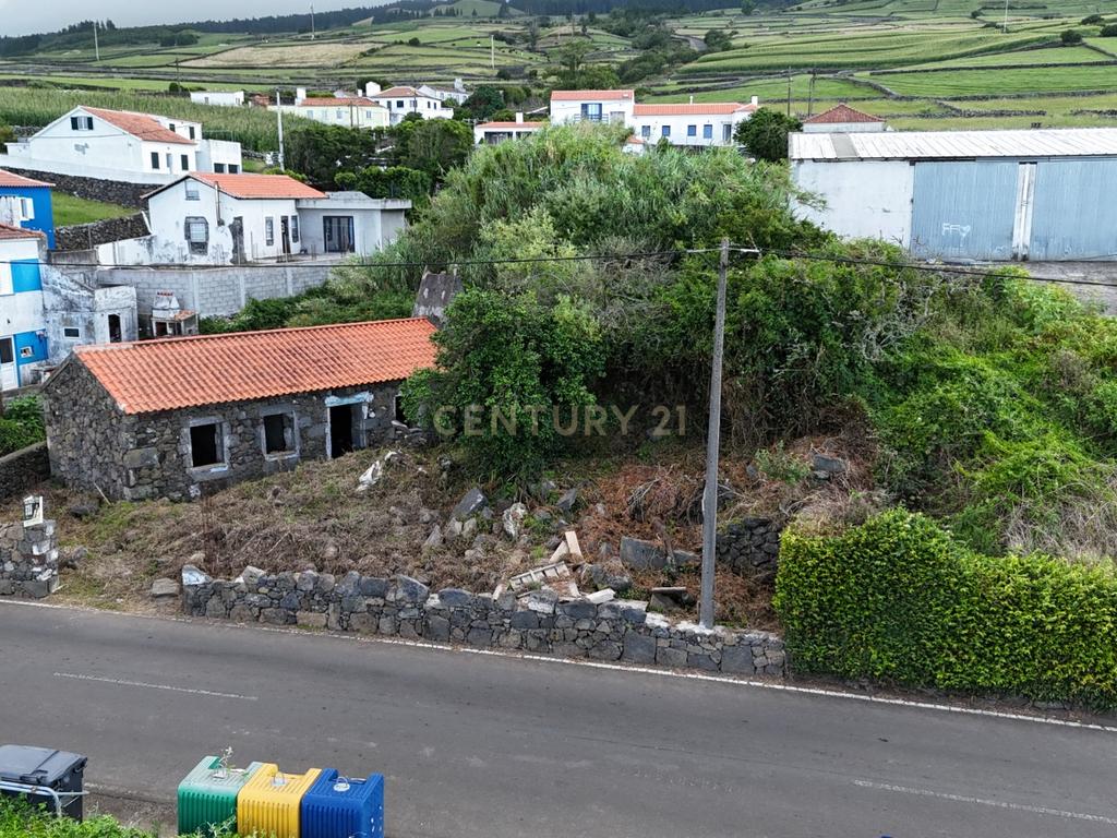 🏡 MORADIA TRADICIONAL EM PEDRA | SANTA BÁRBARA – ANGRA DO HEROÍSMO - Image 4