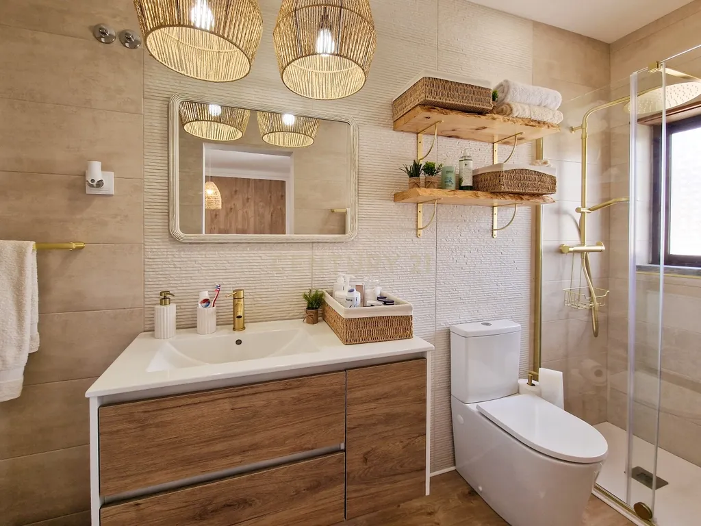 Excelente apartamento de 4 assoalhadas RENOVADO recentemente, com amplitude de todas as suas divisões - 113m2. - Image 24
