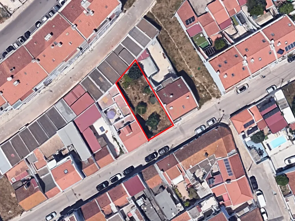Lote para construção de moradia geminada no Montijo - Image 4