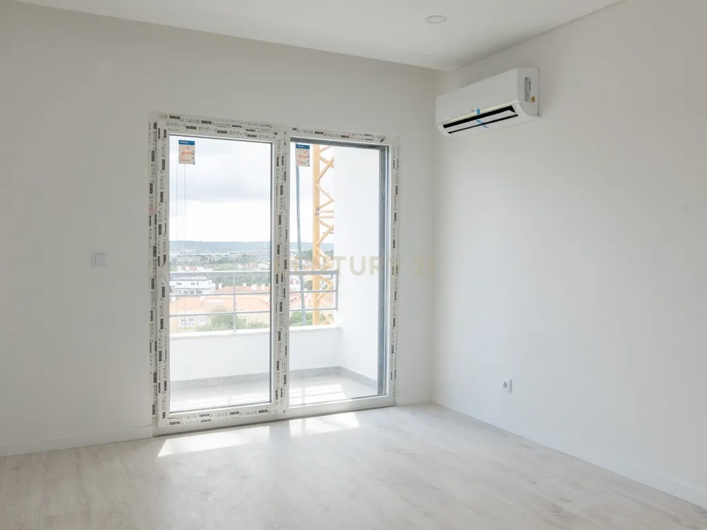 CONDOMINIO QUINTA DA LADEIRA - T2 e T3 COM TERRAÇOS, CHURRASQUEIRA E JARDIM - Image 16