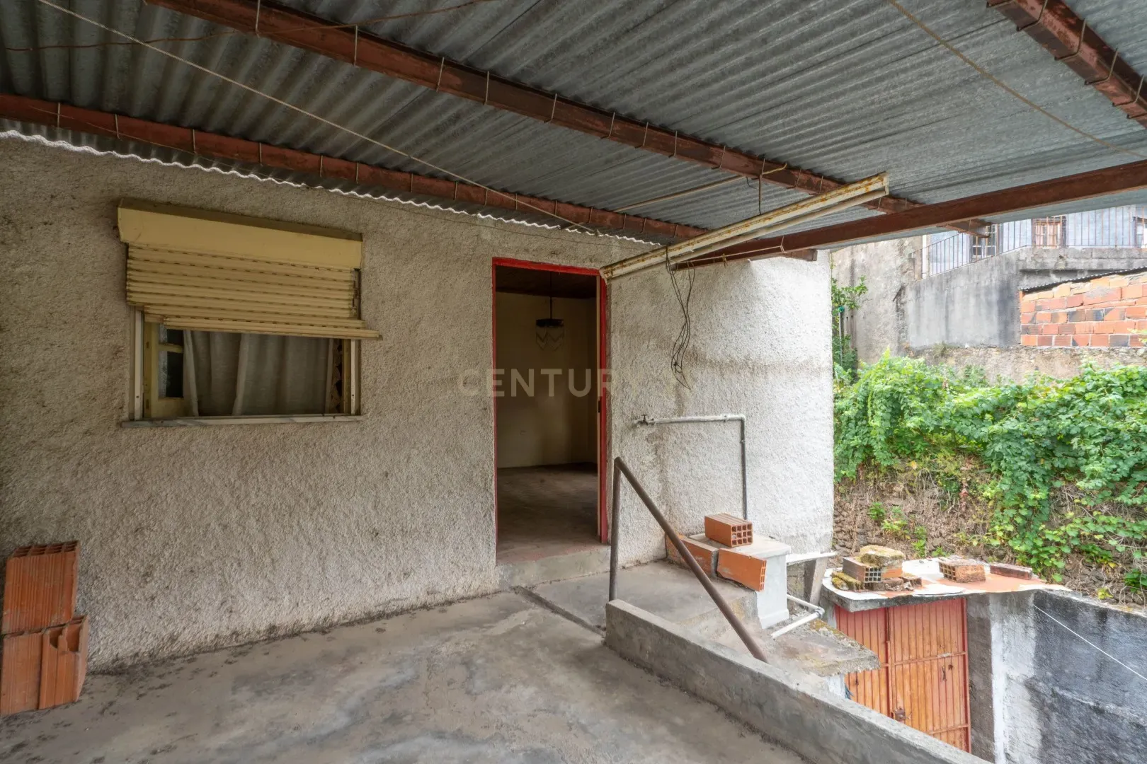 Fotografia 11 de Moradias para Reabilitação em Vila Nova de Poiares
