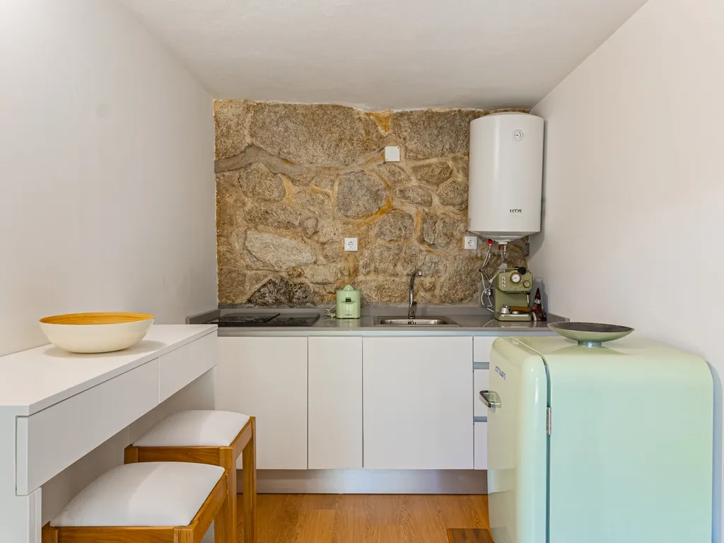 Um Refúgio no Gerês com 2 casas junto ao Rio - Image 37