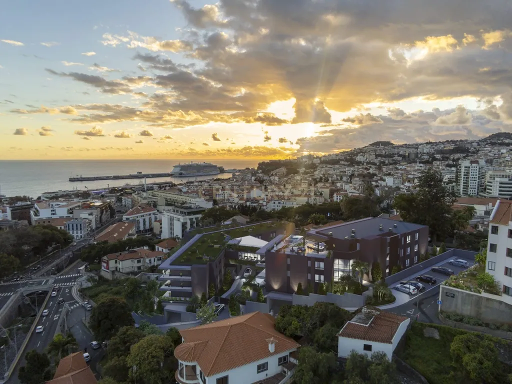Luxuosa Moradia em Funchal, Ilha da Madeira - Image 15