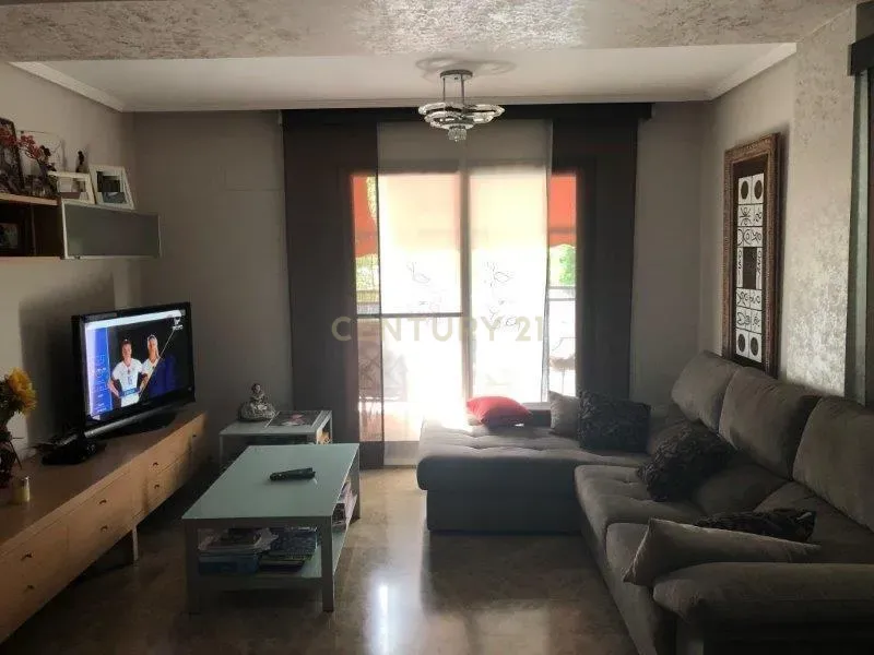 Apartamento de 3 quartos em Valência com comodidades de luxo - Image 12