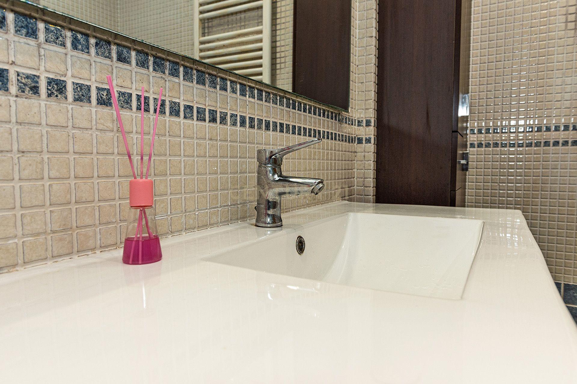 Apartamento T3 em Odivelas com Piscina e Estacionamento para 4 carros - Image 35