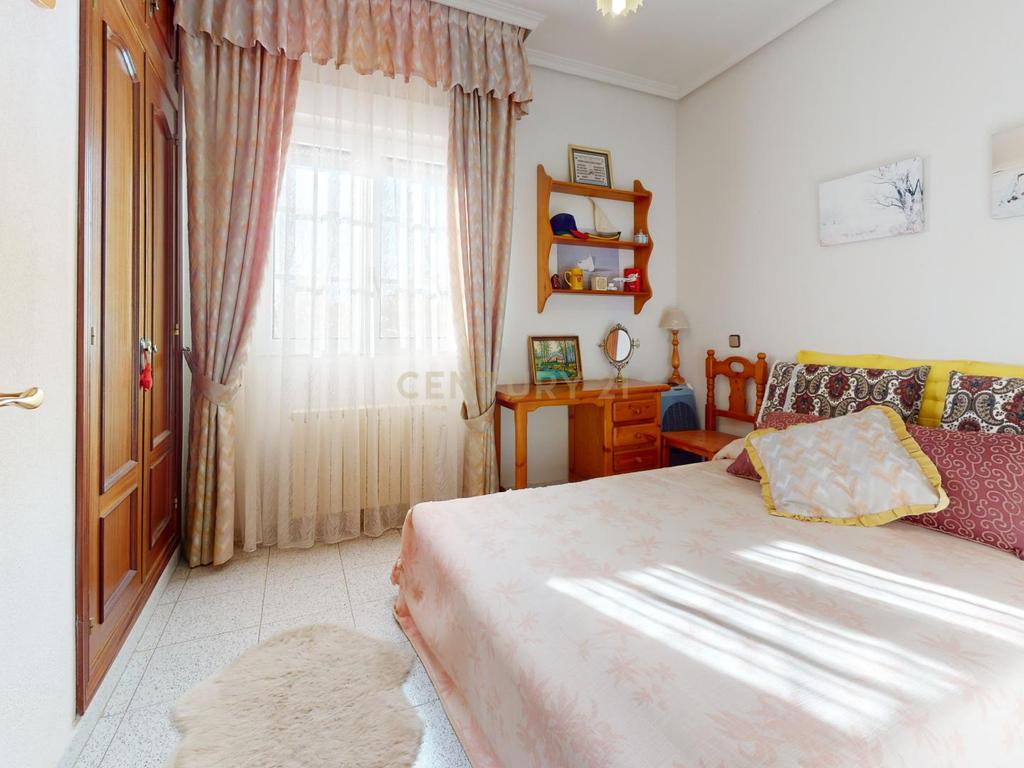 undefined - Image 11