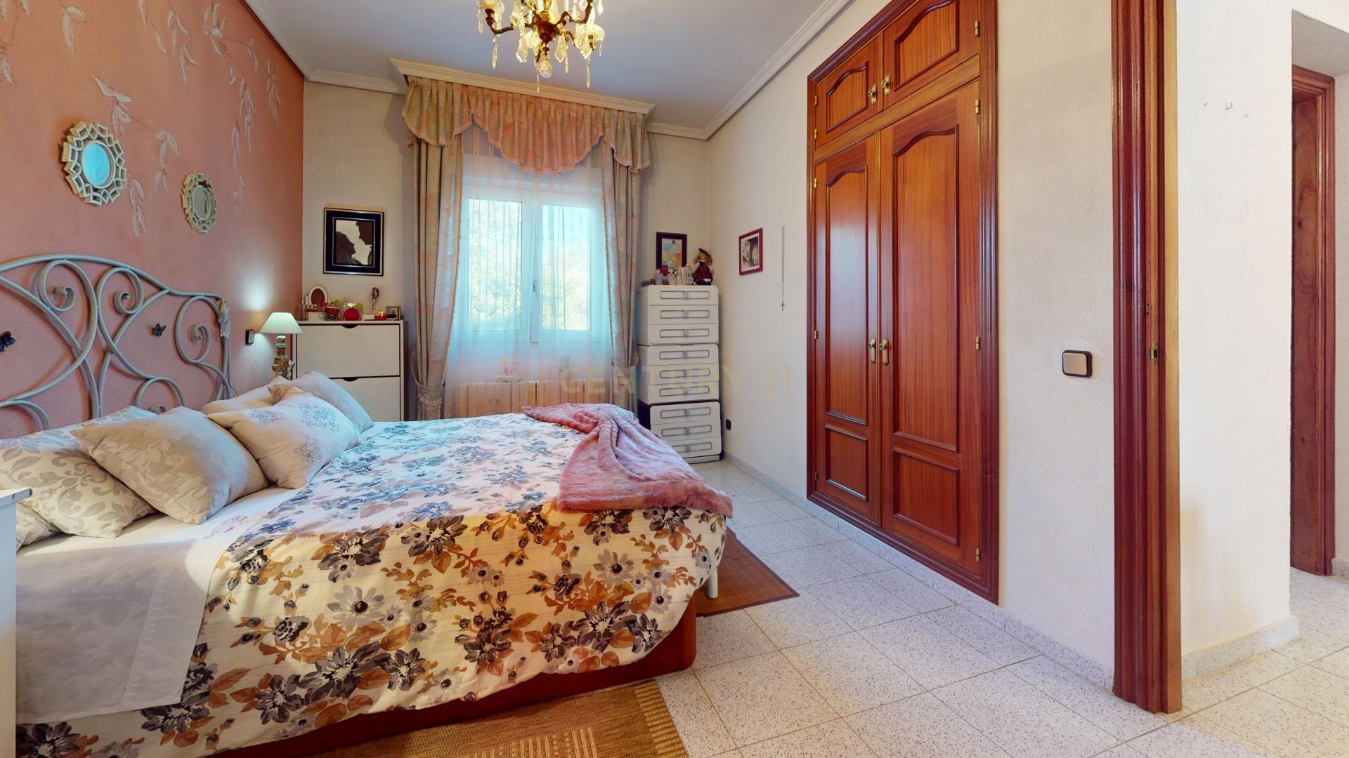 undefined - Image 7