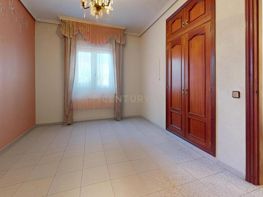 undefined - Image 41
