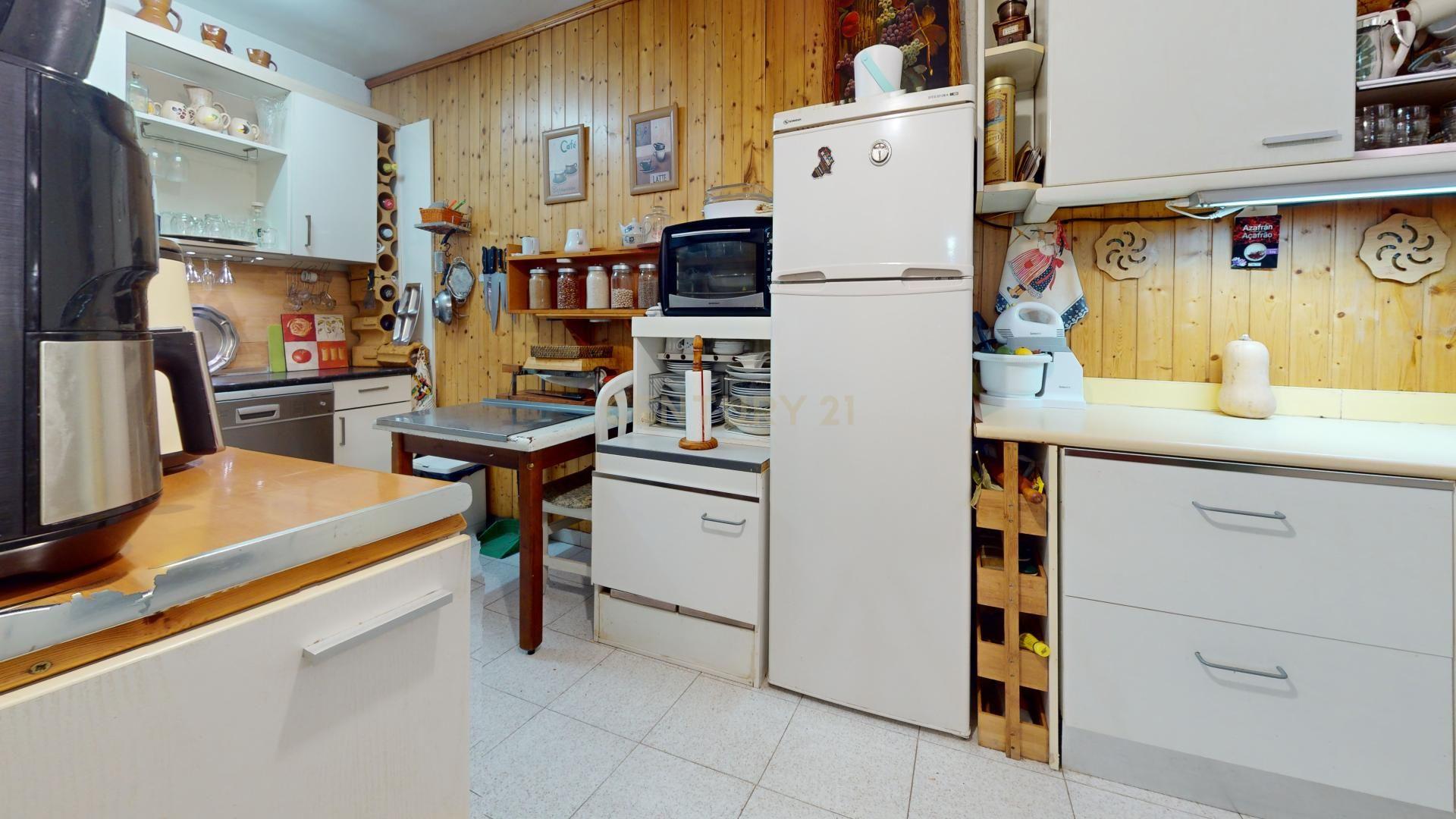 undefined - Image 28