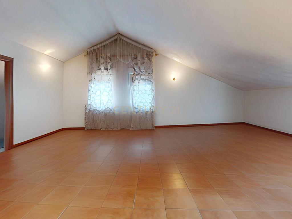 undefined - Image 42