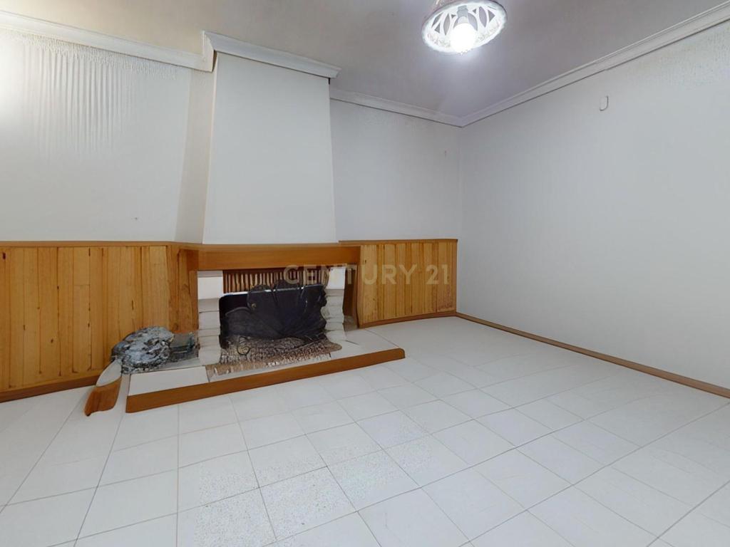 undefined - Image 44