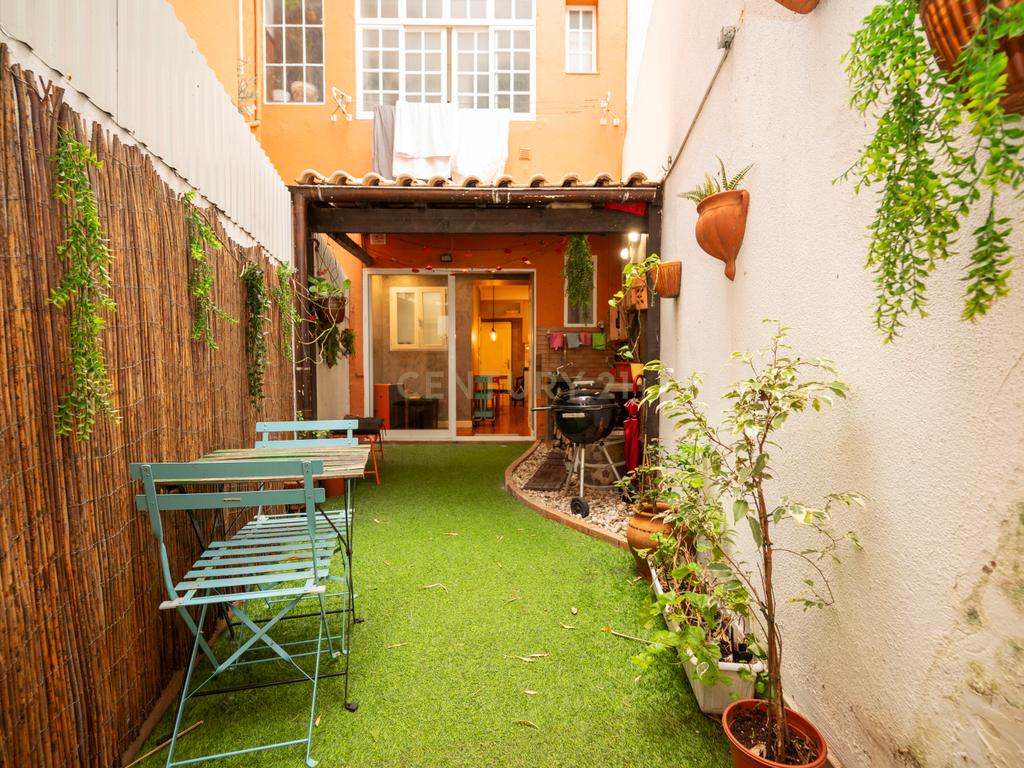 Apartamento T3 com terraço na Graça - Image 28