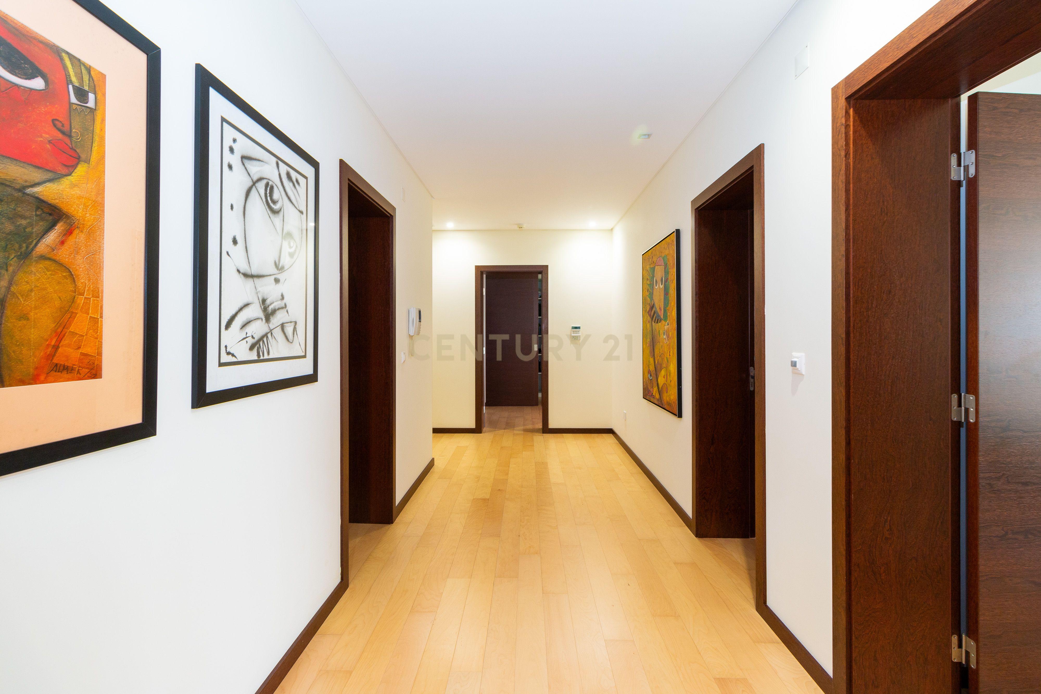 Excelente Moradia T5 terrea - Image 26
