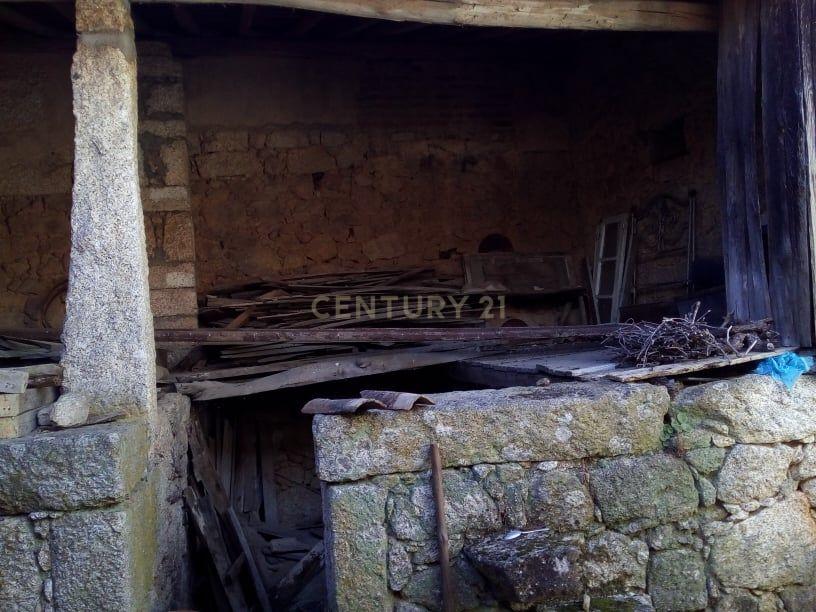 Casa p/reconstrução, Louriçal do Campo - Image 8