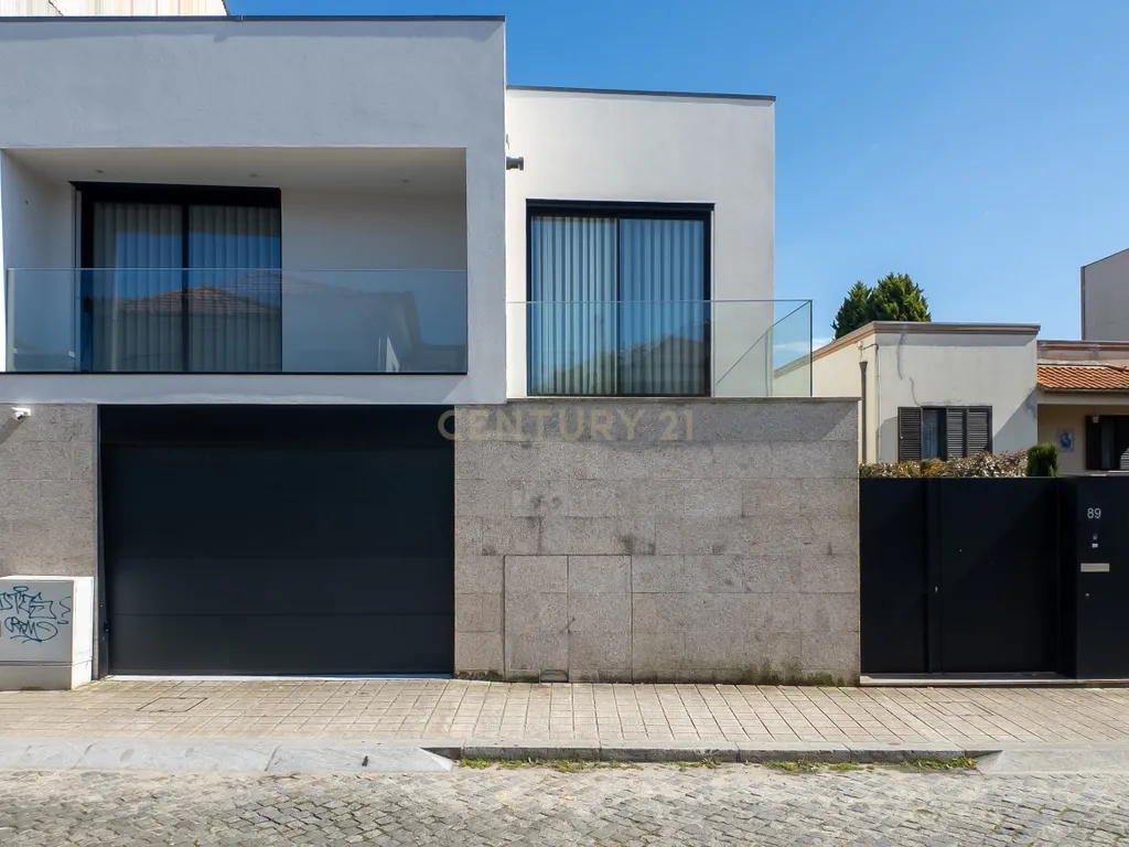 Moradia T5 de Prestígio - Matosinhos - Image 38