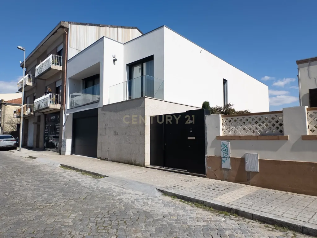 Moradia T5 de Prestígio - Matosinhos - Image 34
