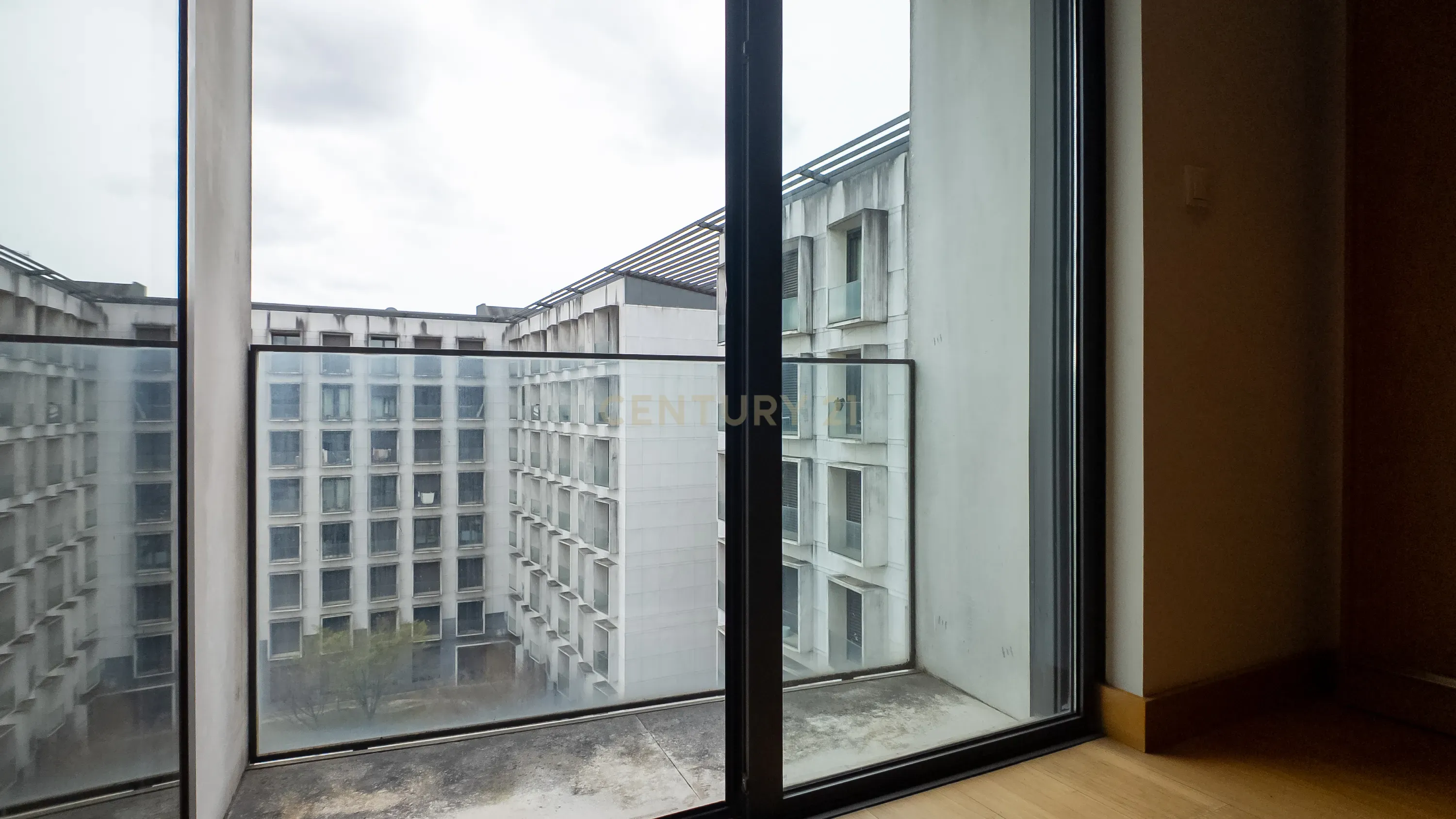 Apartamento T0 junto ao NorteShopping - Image 13