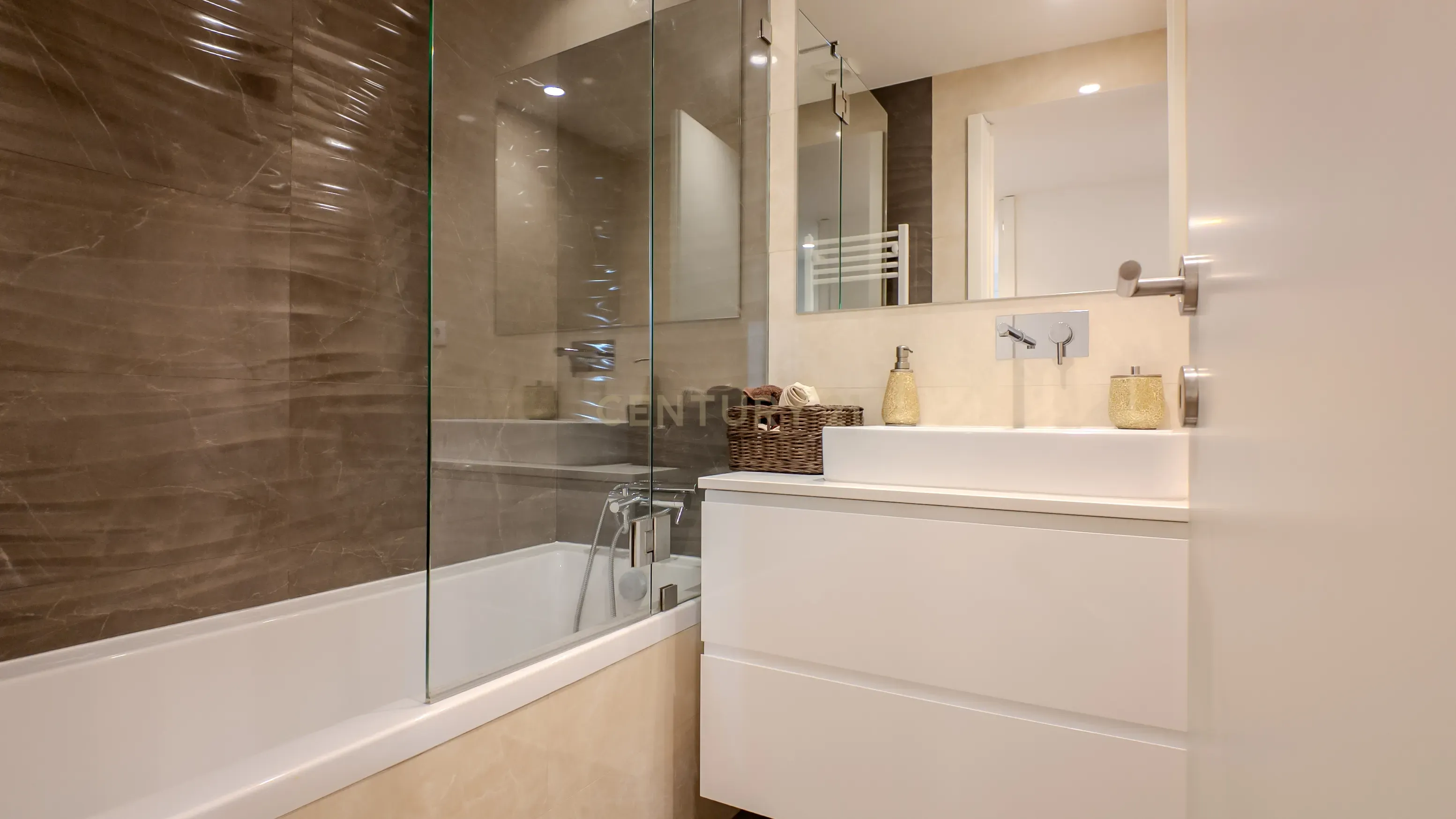 APARTAMENTO T3 MODERNO NA MADALENA VILA NOVA DE GAIA  - Image 34
