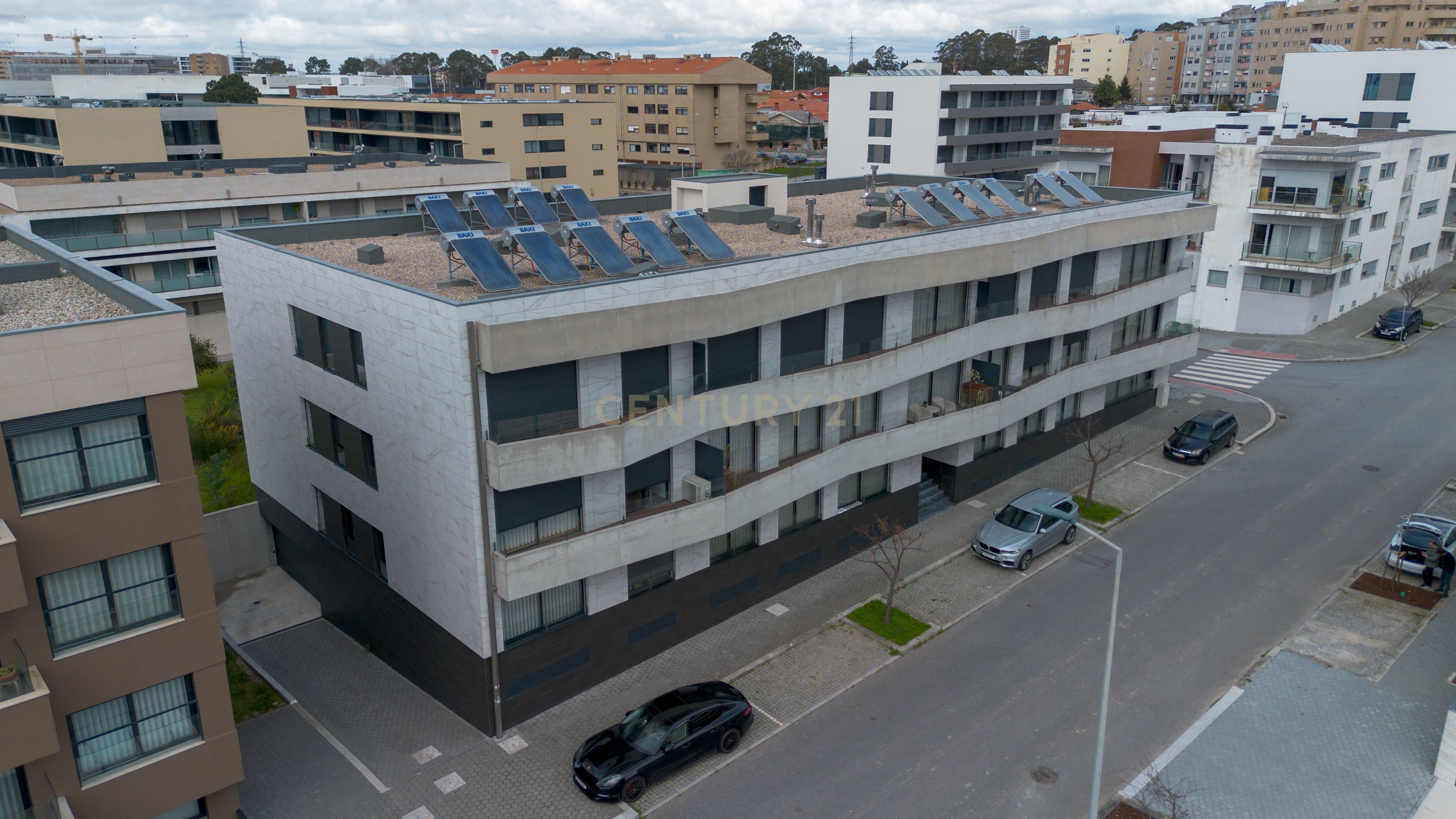 APARTAMENTO T3 MODERNO NA MADALENA VILA NOVA DE GAIA  - Image 1