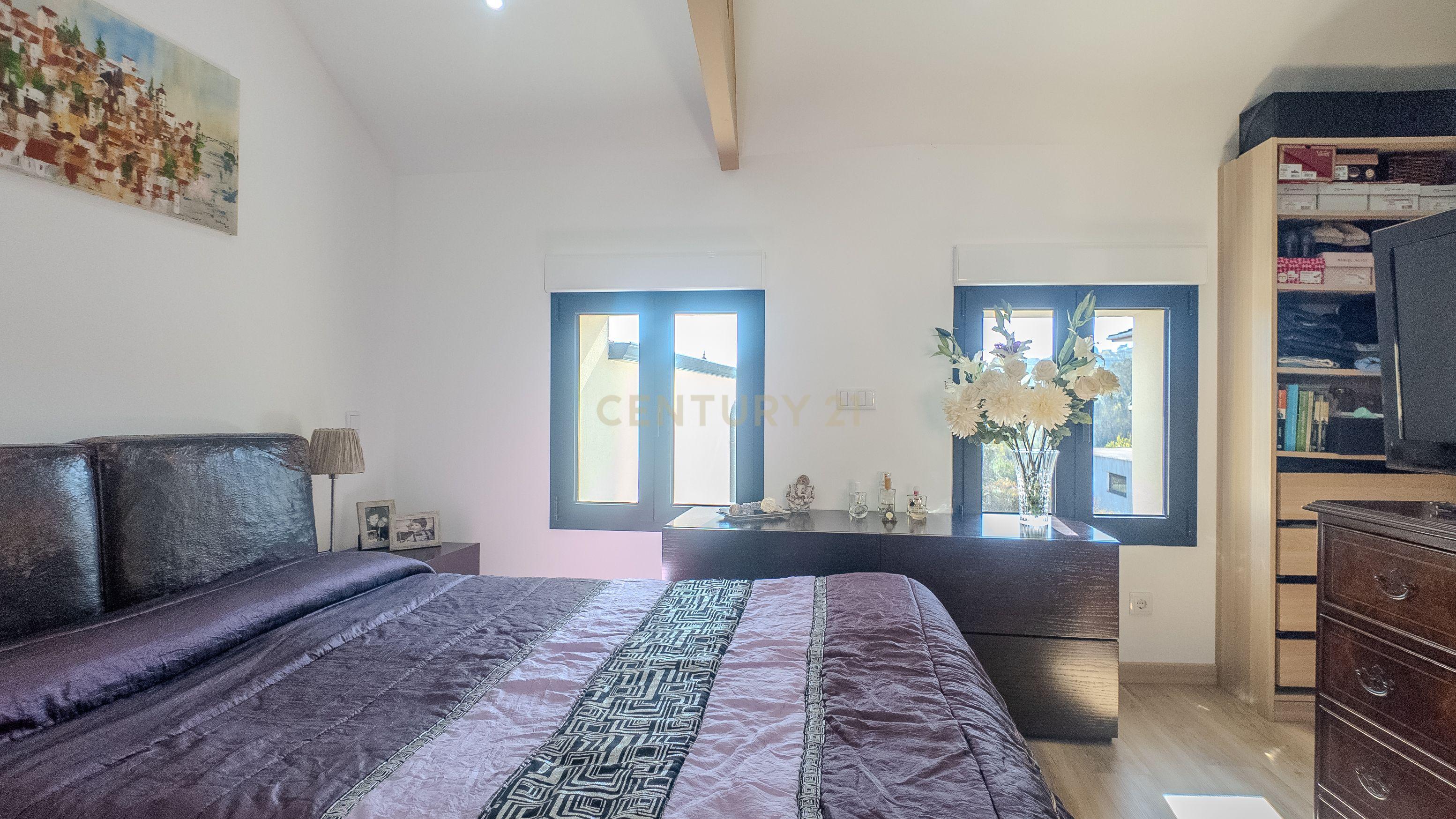 Luxuosa Moradia Nova em Sanguedo com Jardim e Garagem, 25 min Porto e 15 min Espinho - Image 14