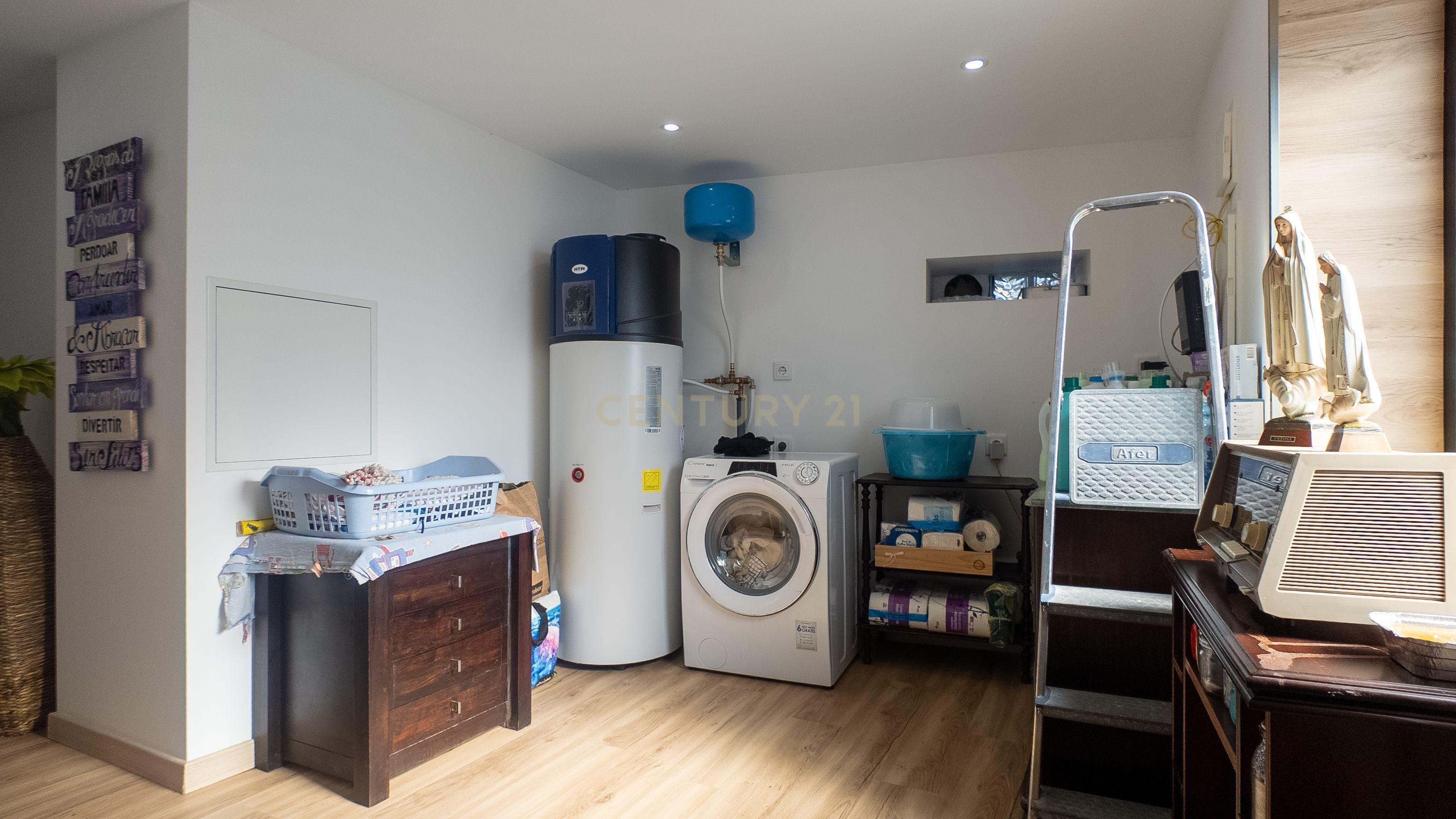 Luxuosa Moradia Nova em Sanguedo com Jardim e Garagem, 25 min Porto e 15 min Espinho - Image 40