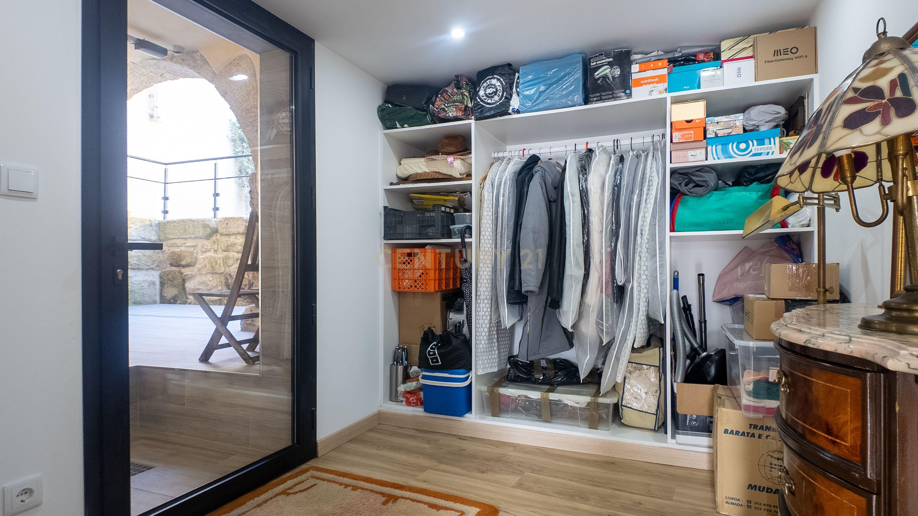 Luxuosa Moradia Nova em Sanguedo com Jardim e Garagem, 25 min Porto e 15 min Espinho - Image 39