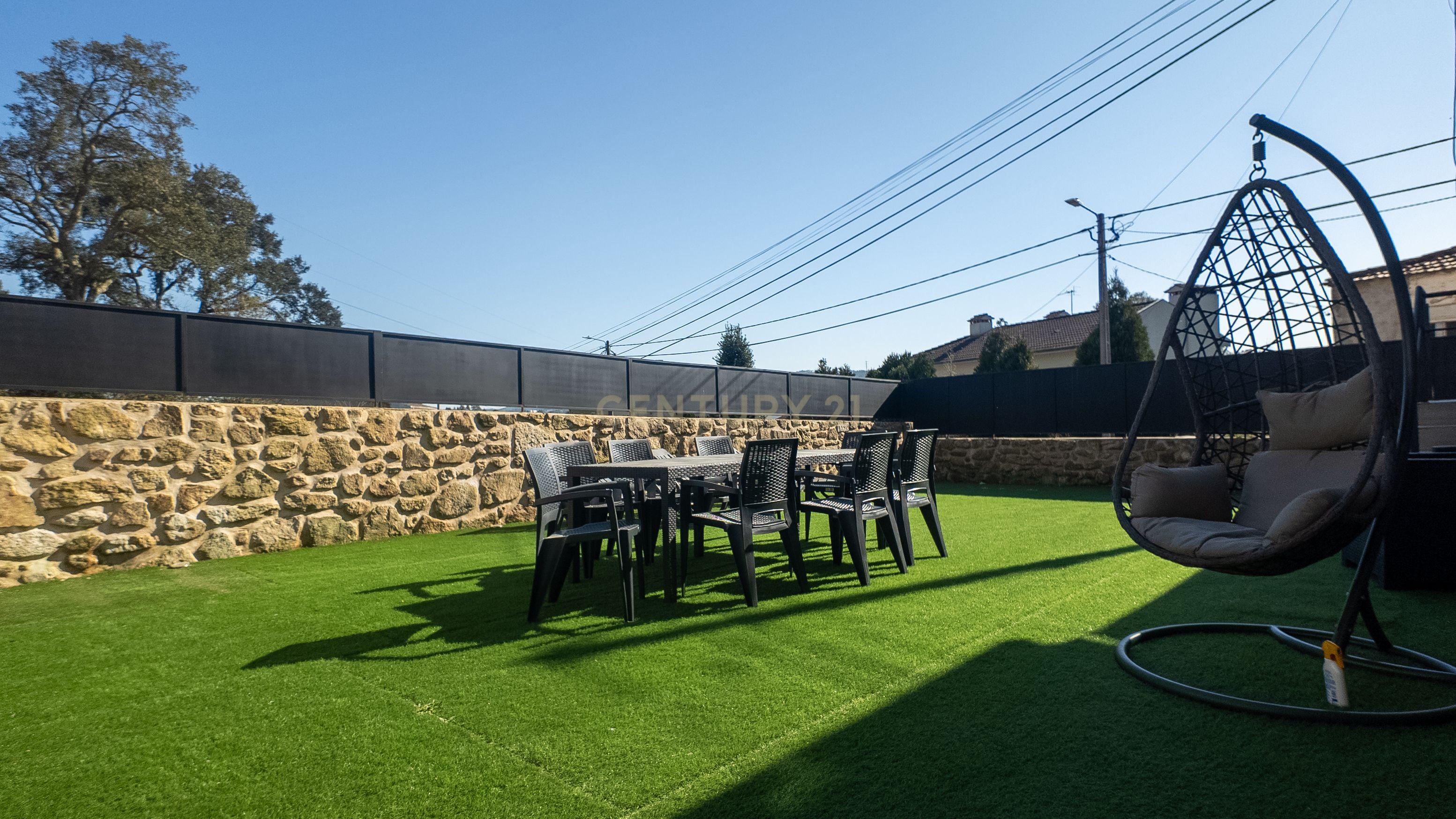 Luxuosa Moradia Nova em Sanguedo com Jardim e Garagem, 25 min Porto e 15 min Espinho - Image 19