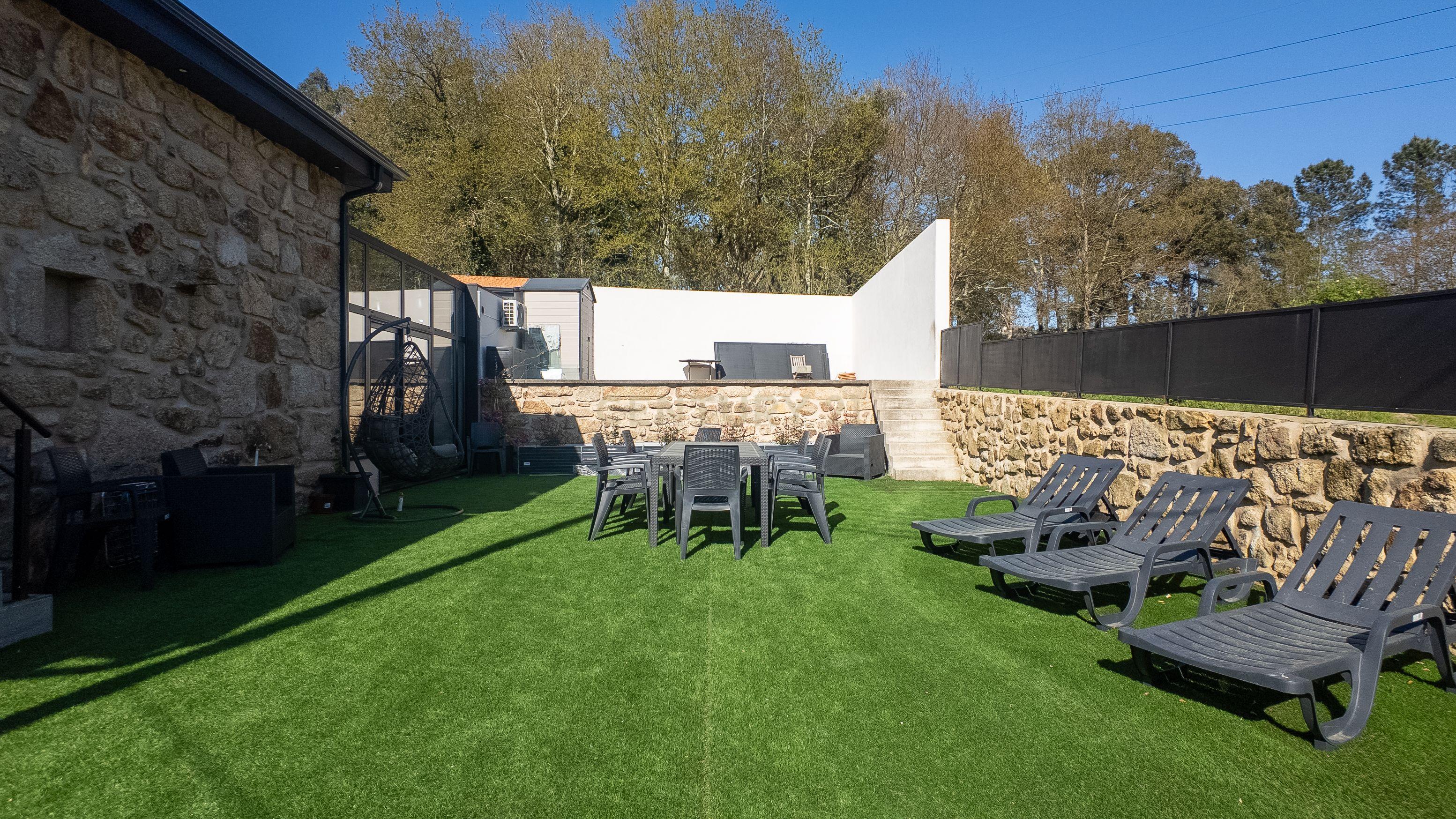 Luxuosa Moradia Nova em Sanguedo com Jardim e Garagem, 25 min Porto e 15 min Espinho - Image 21