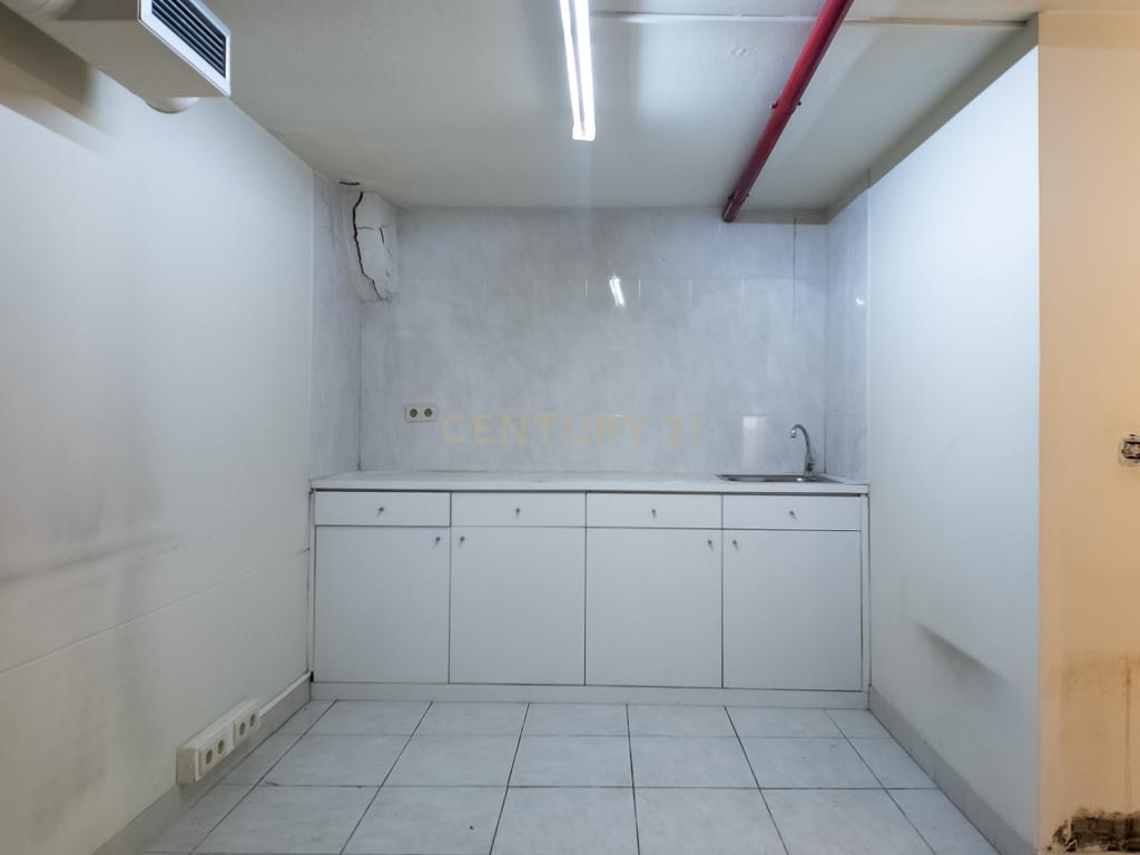 Loja com 244m2 na Rua da Constituição para Venda - INVESTIDORES - Image 10