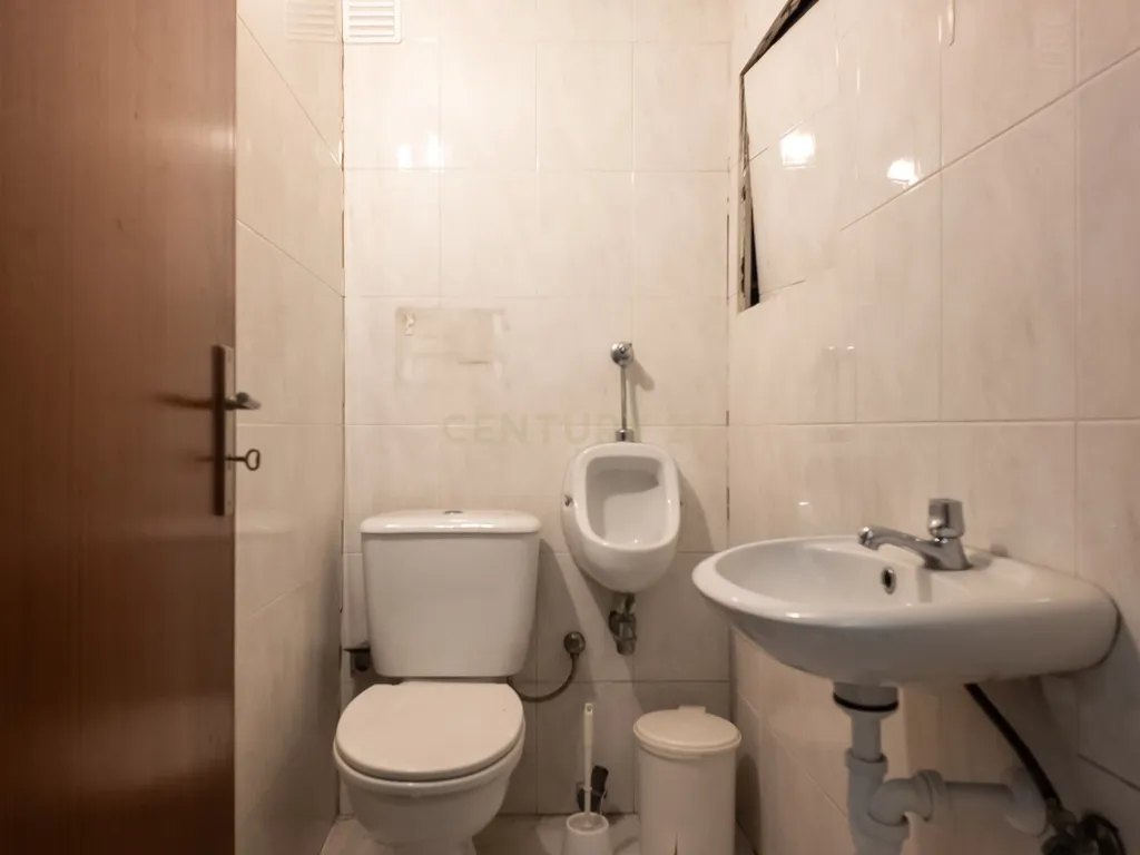 Loja com 244m2 na Rua da Constituição para Venda - INVESTIDORES - Image 19