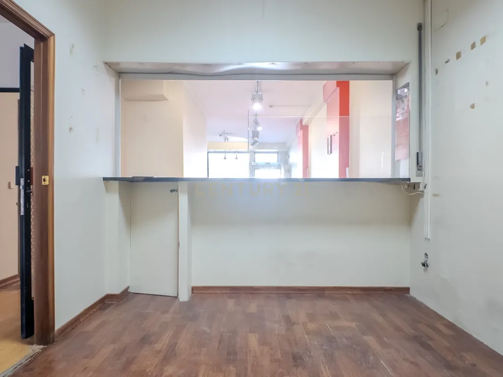 Loja com 244m2 na Rua da Constituição para Venda - INVESTIDORES - Image 4