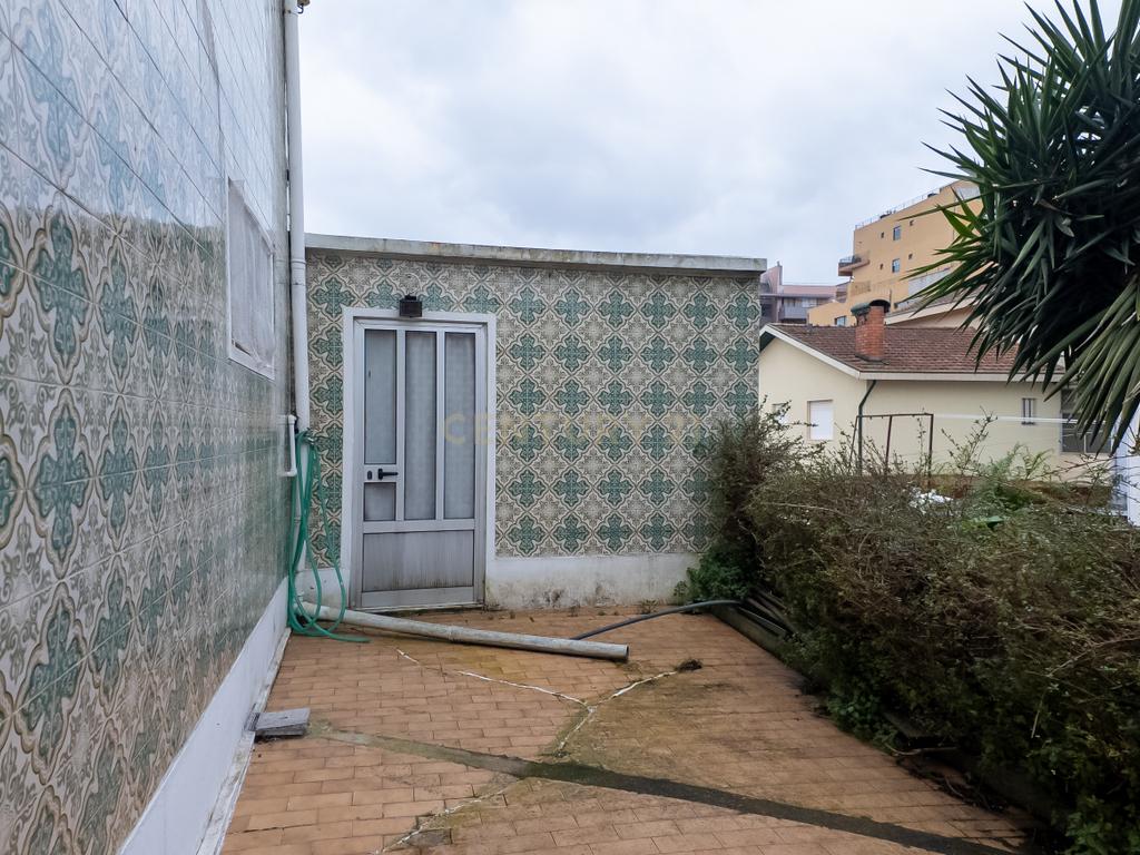 Moradia T3 c/ jardim, quintal, garagem e cave – 4 frentes em Rio Tinto, junto ao metro (ideal para famílias ou investimento). - Image 30