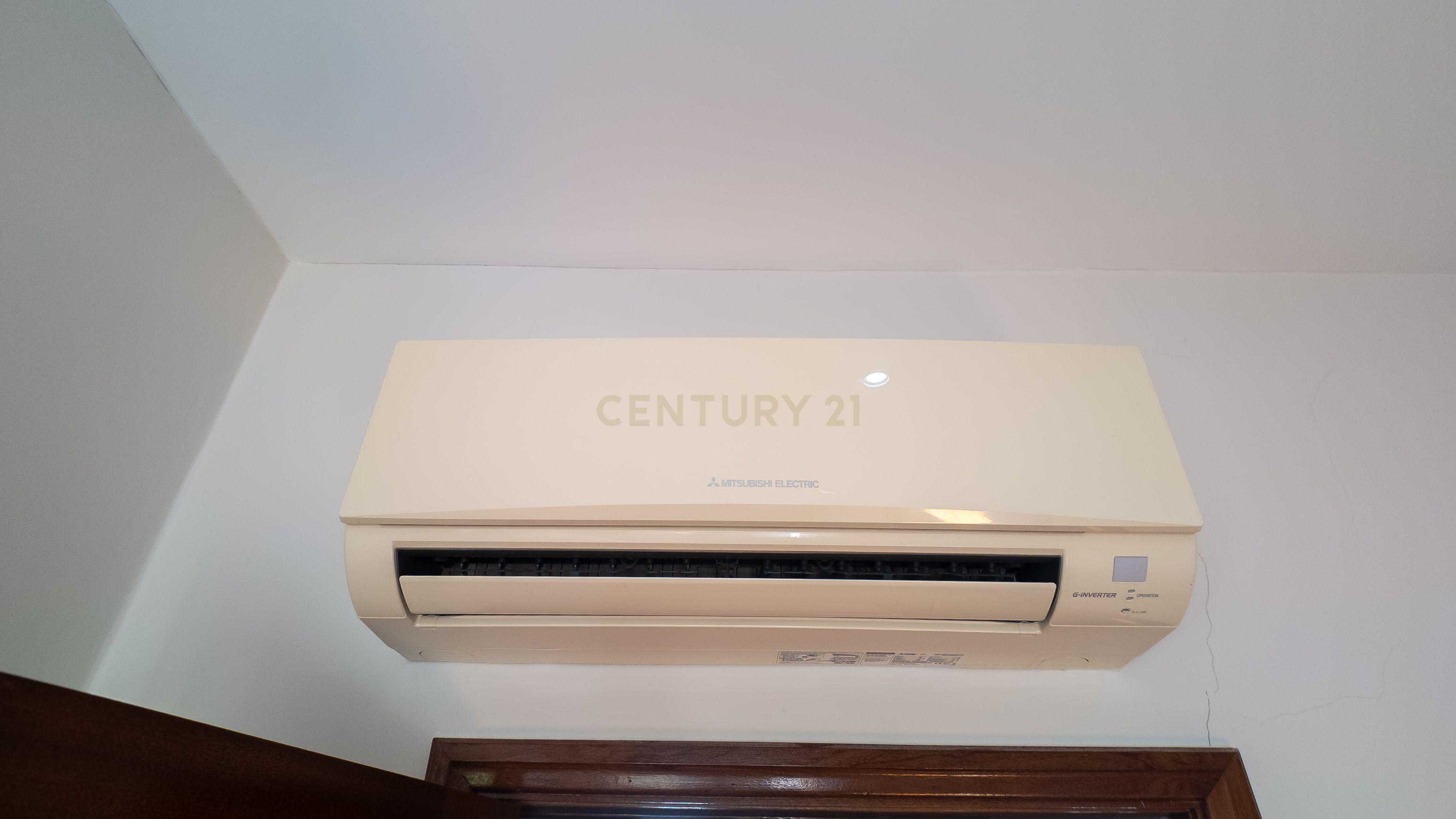 Moradia T4 com Jardim e Garagem no Porto - Image 27
