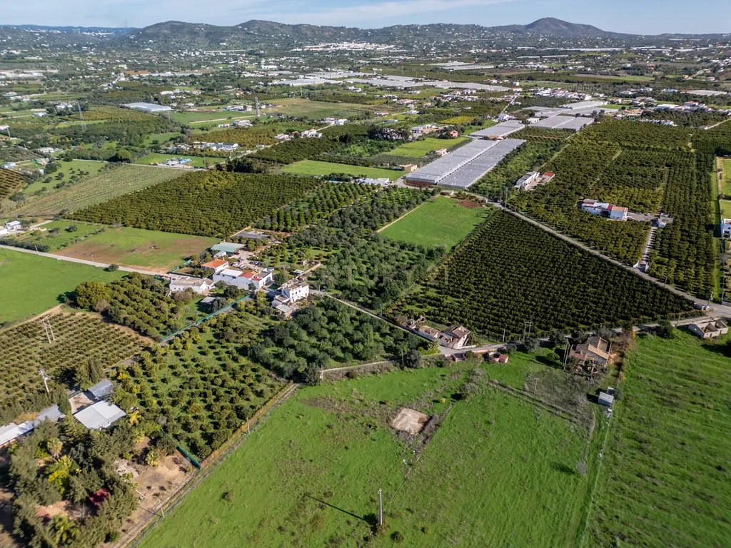 Moradia com Terrenos Rústicos na Horta da Jardina – Bela Salema, Faro - Image 31