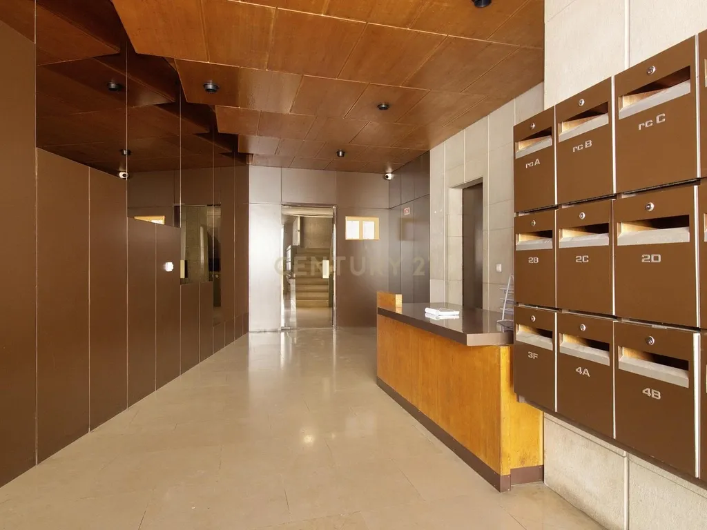 Apartamento T2 com Jardim e Piscina - Image 13