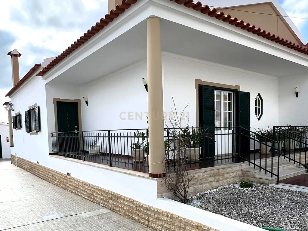 Casa T3 em Couço, Coruche - Oportunidade Única! - Image 29