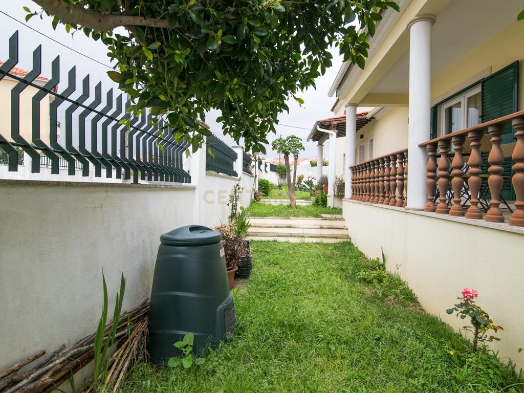 Fantástica Moradia T3 na Pontinha - Image 31
