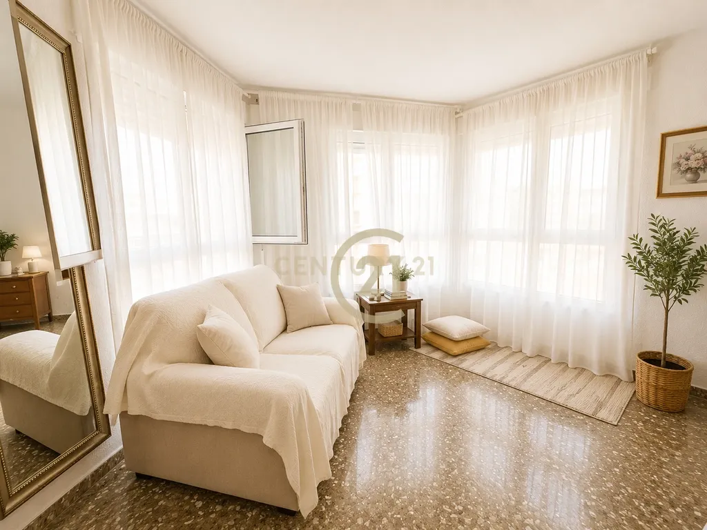 !! Habitação de 265 m² na Avenida Andalucía, Málaga !! - Image 36