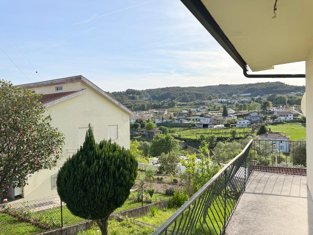 Moradia T3 Povoa de Lanhoso - Image 3
