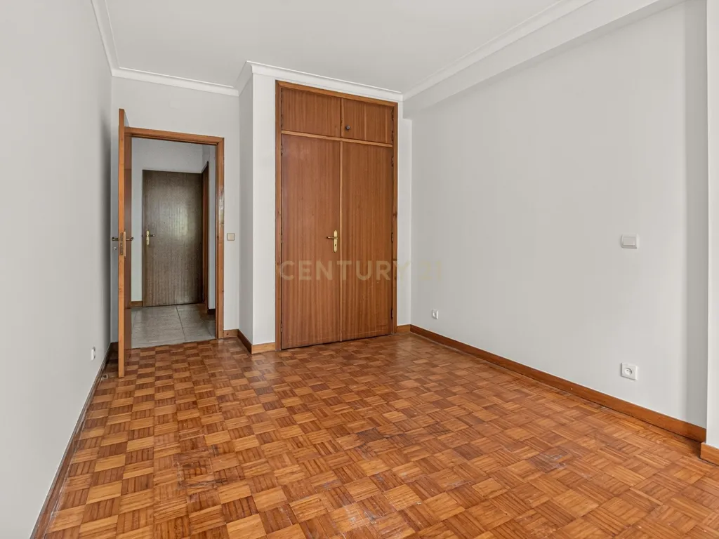T3 com Garagem no Centro de Braga - Image 17