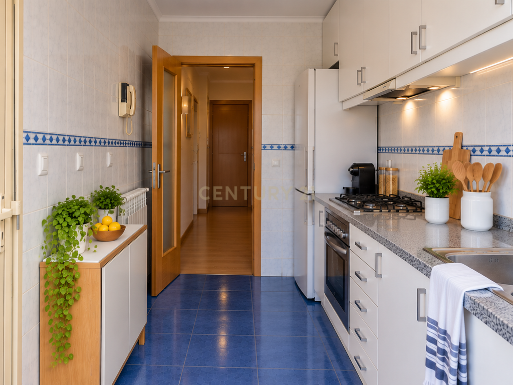 T2 com garagem e varanda | Costa Cabral, Porto - Image 6