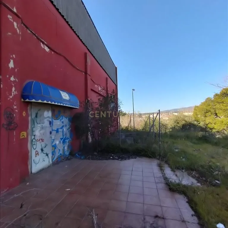 undefined - Image 3