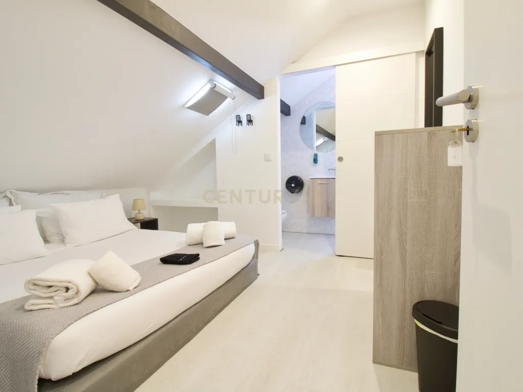 Apartamento Duplex em Alojamento Local - Almada - Image 27
