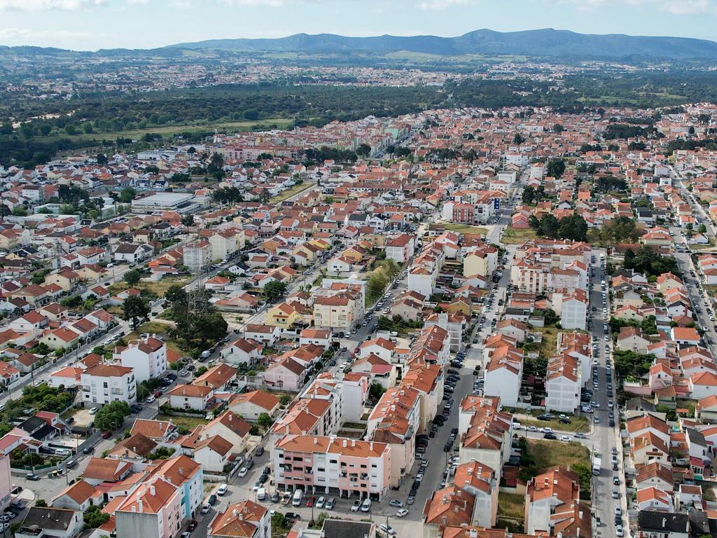 Apartamento T3 com Varanda na Quinta do Conde – 3º Andar  - Image 24