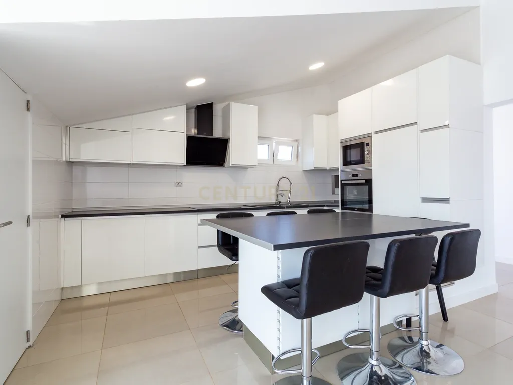Penthouse T3 com vista mar e serra - Cascais - Image 4