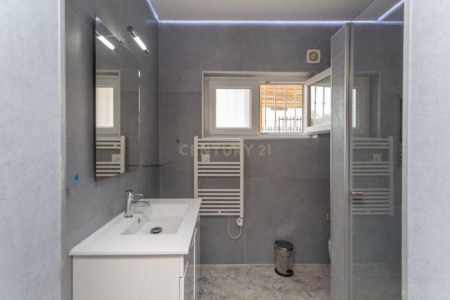 Apartamento T3+1 duplex com terraço no coração de Cascais - Image 40