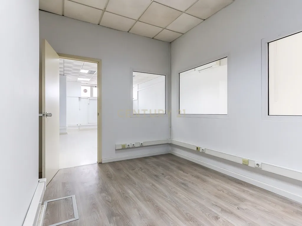 Oportunidade de negócio com mais de 7% de rentabilidade garantida | Centro de Escritórios | Lisboa - Image 25