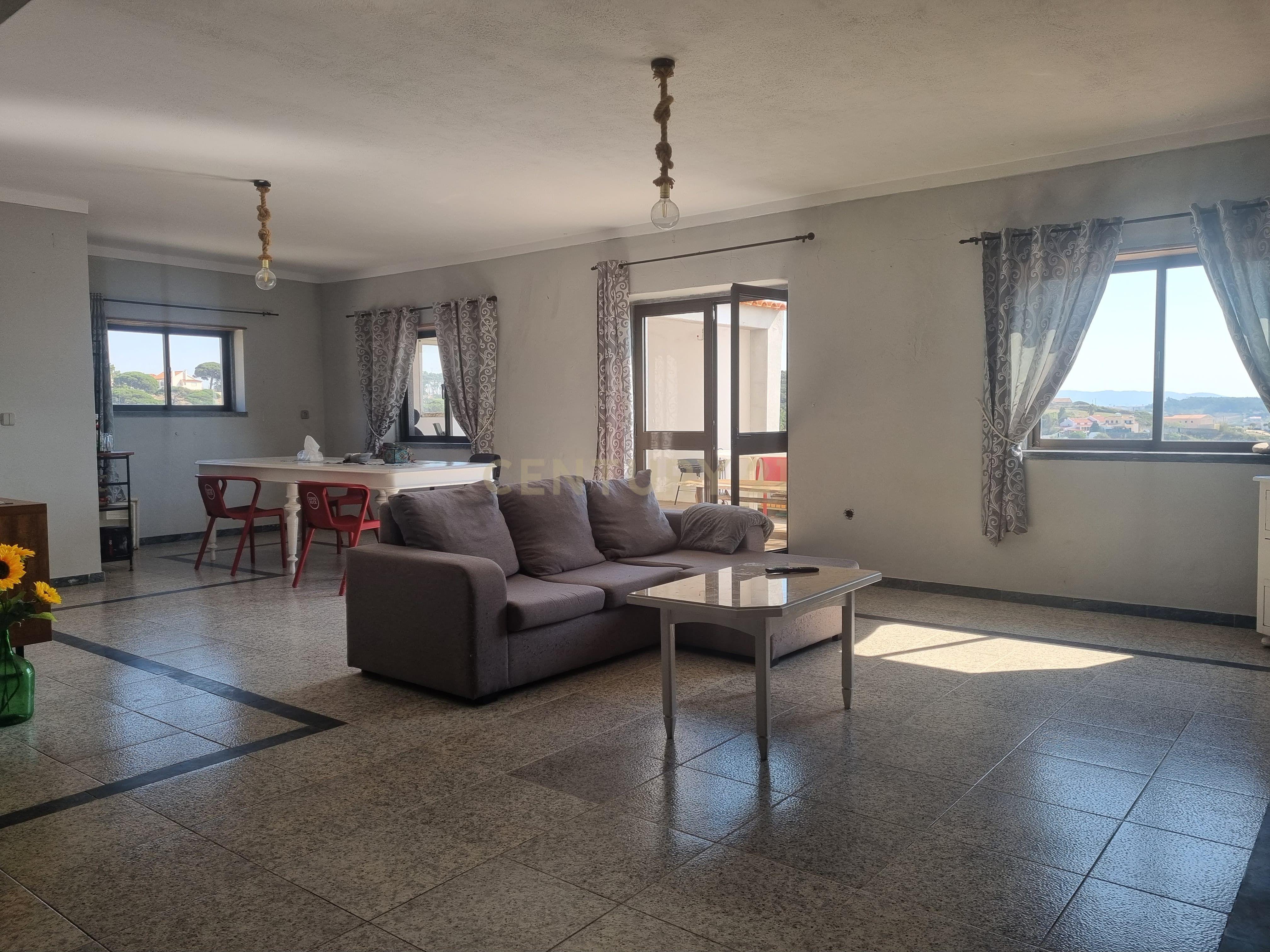Moradia T3 isolada com vista mar - Image 12
