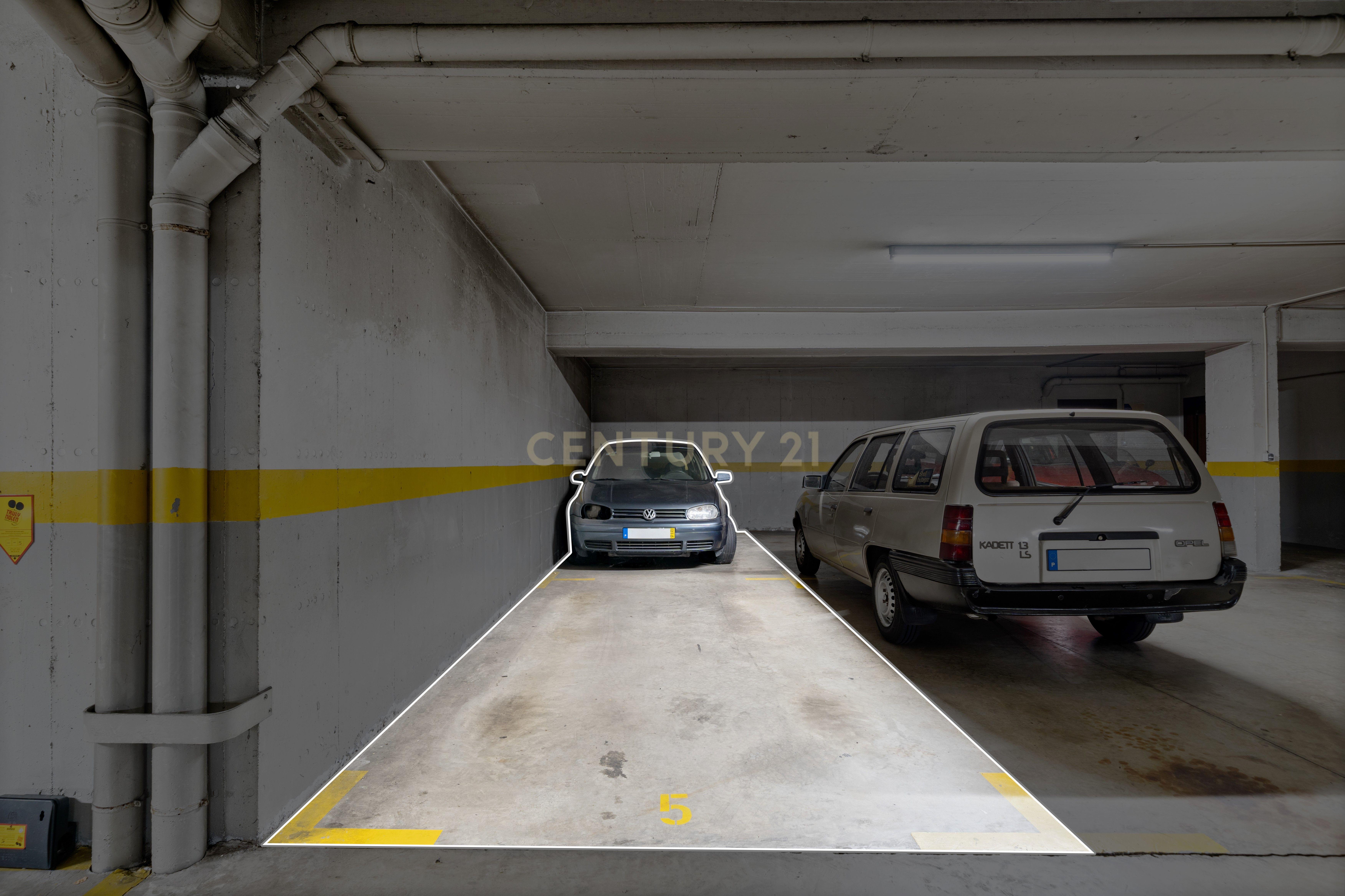Apartamento T2 à Venda, com Jardim e Vista Mar - Pilar, Funchal - Image 26